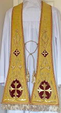 Cloth of Gold Preaching Stole